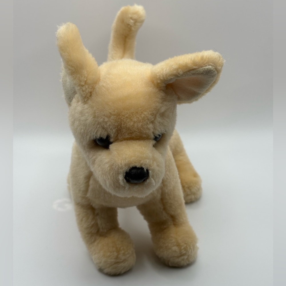 Douglas Cuddle Toys Carlos Chihuahua Dog Plush Stuffed Animal 9” Beige Cream